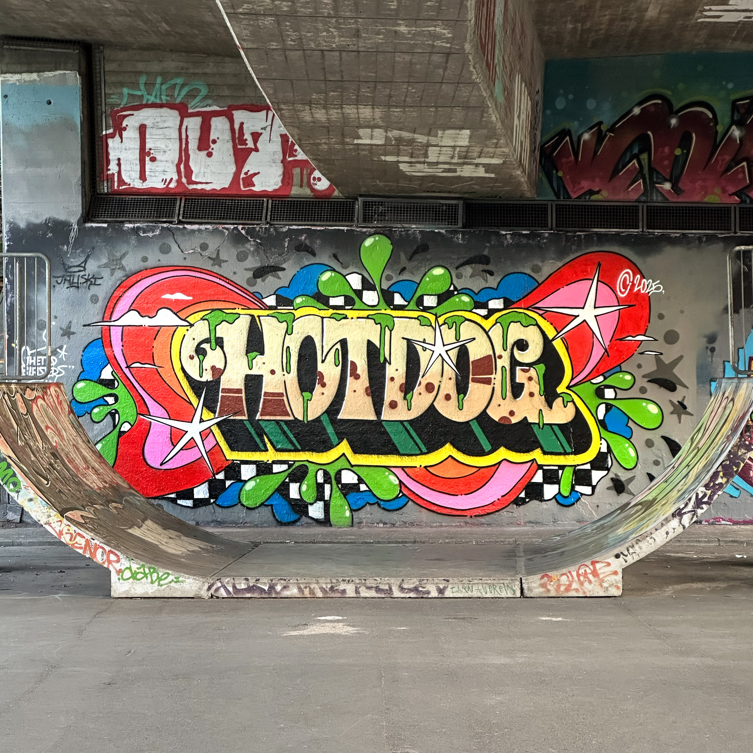 BLACK Artist Edition HOTDOG