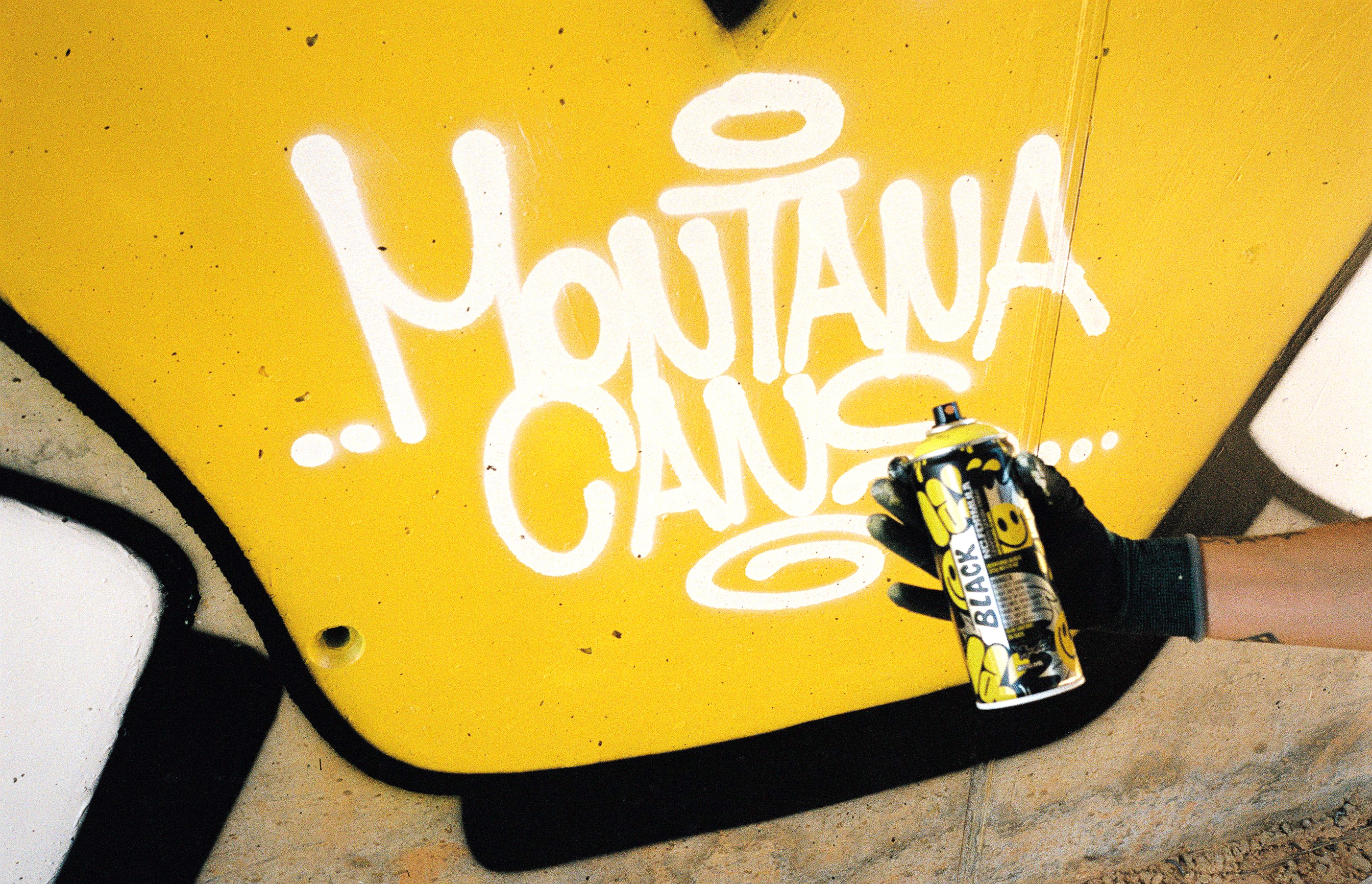 BLACK Artist Edition LAIA BLACK Artist Edition LAIA