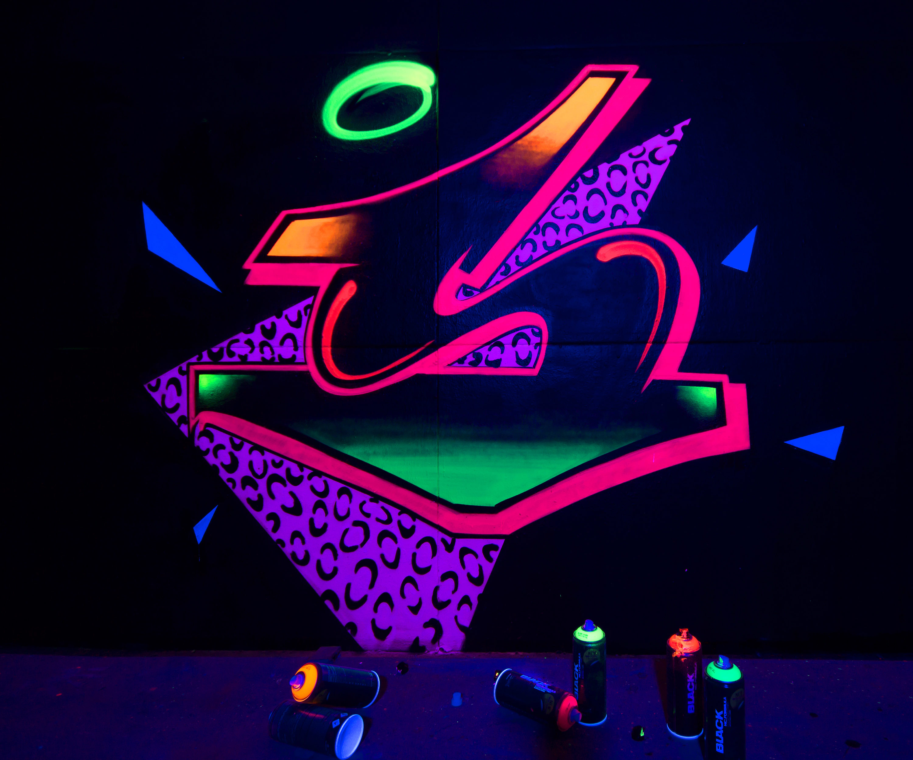 Montana BLACK 400ml - Infra Colors Montana BLACK 400ml - Infra Colors