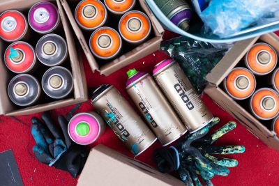 Kit Graffiti Montana Black Vallejo AV Juego De Colores - Colores Rojos (x4 Spray Pintura Arte Urbano